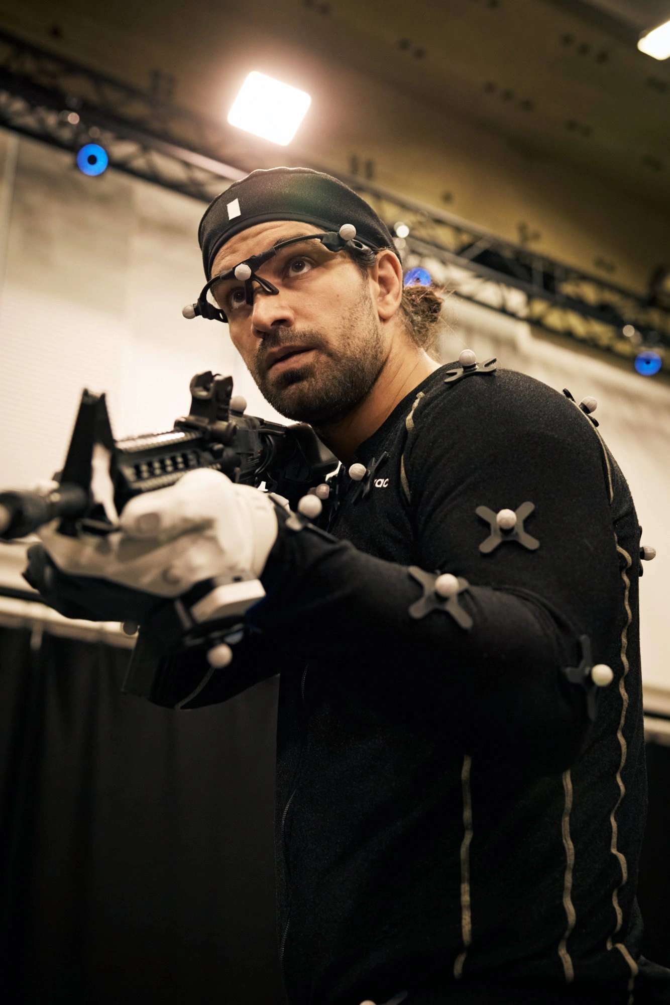 Motion capture performer cartwheel with live preview